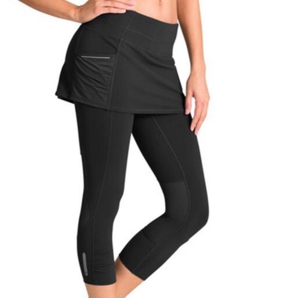 Athleta Dresses & Skirts - Athleta Acceleration 2 in 1 Capri & Skirt I Blk Sm